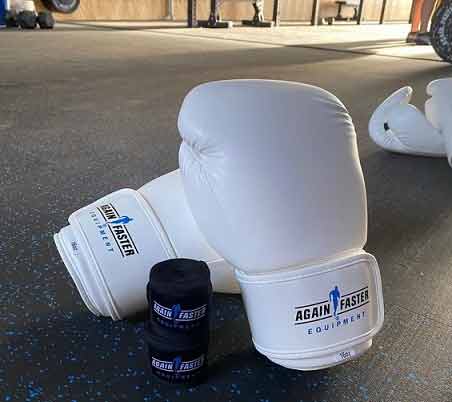 What weight boxing gloves for beginners